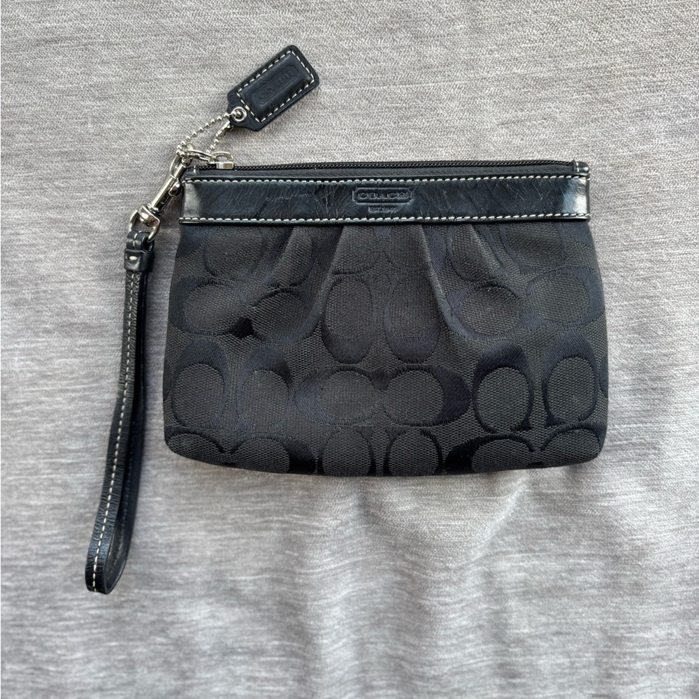 Coach Black Signature Wristlet- Vintage